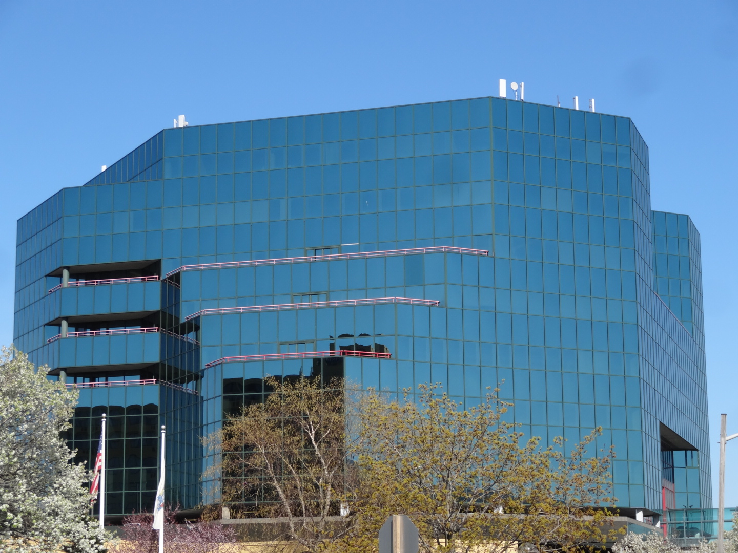 Deals & Dealmakers: Hartz sells Harmon Meadow property to Rugby Realty